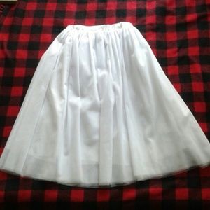 White tulle skirt - great for wedding season!